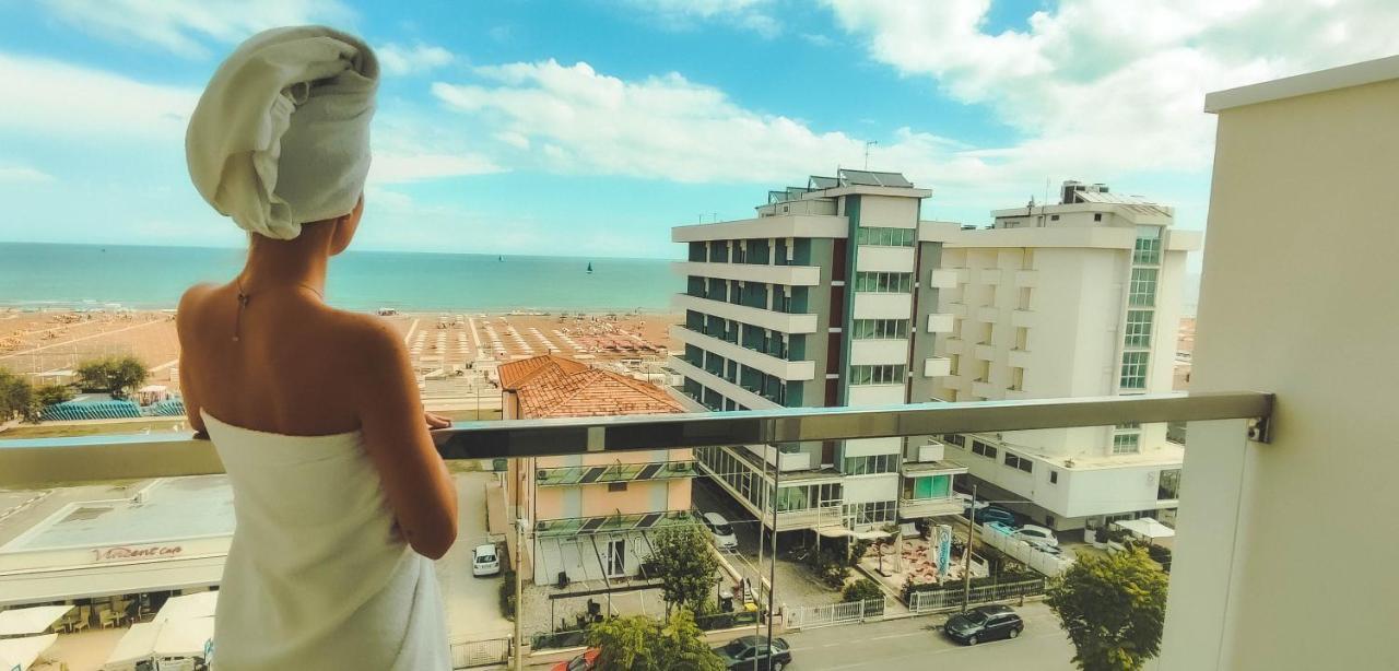 Eurhotel Rimini Bagian luar foto