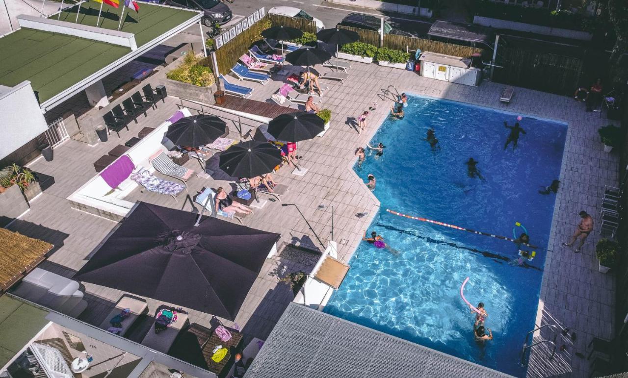 Eurhotel Rimini Bagian luar foto