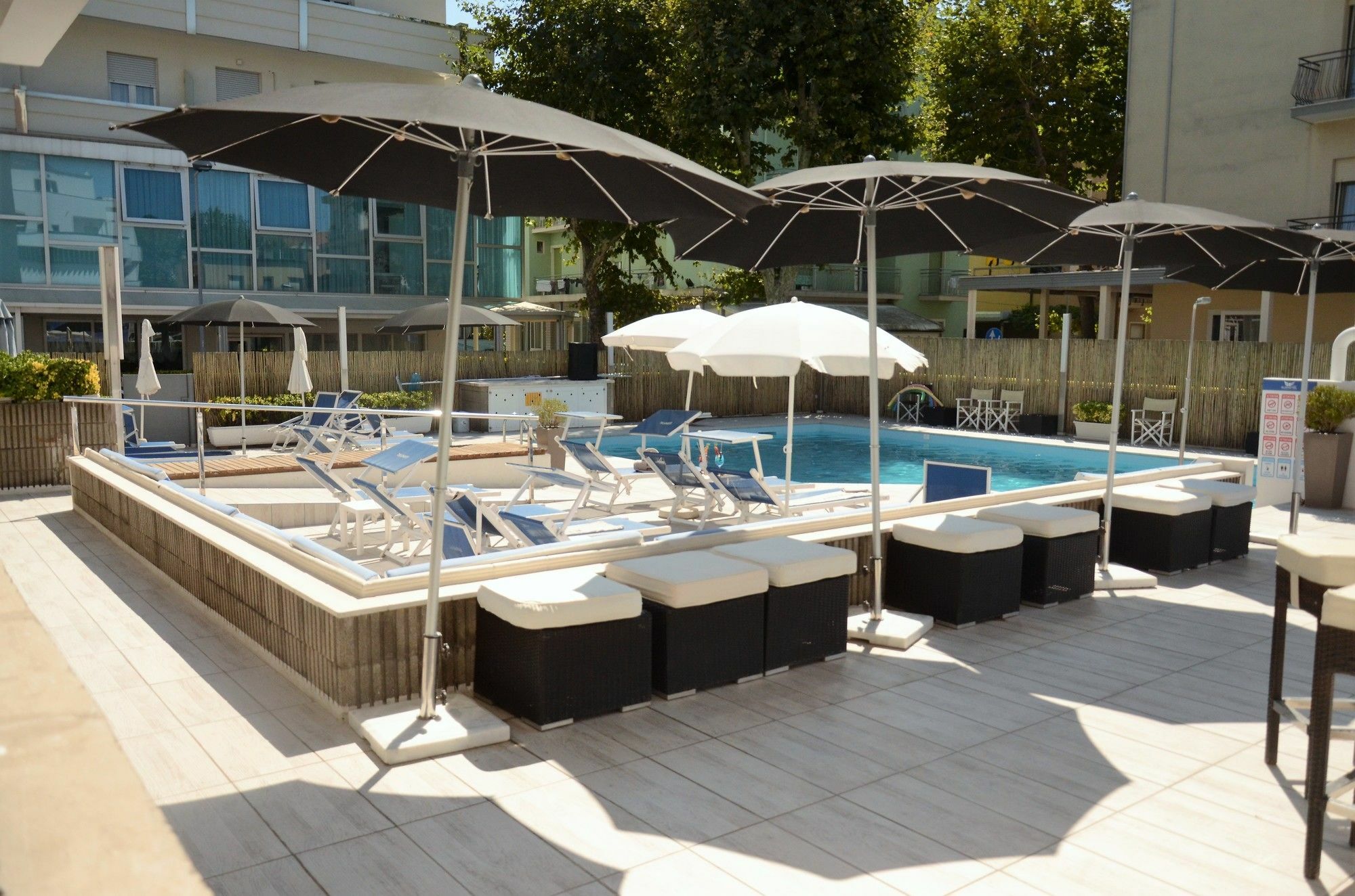 Eurhotel Rimini Bagian luar foto
