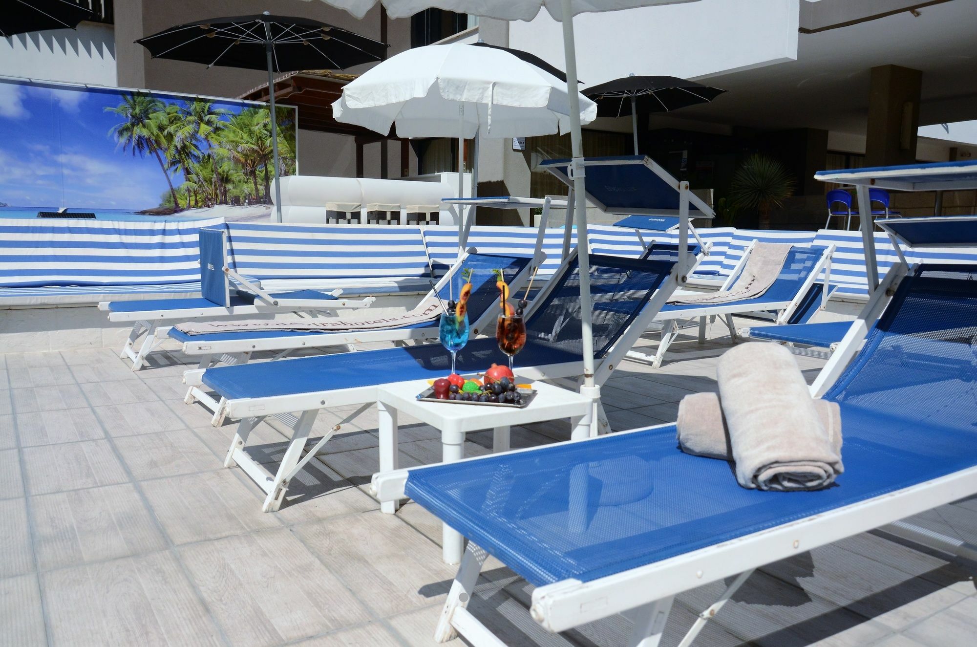 Eurhotel Rimini Bagian luar foto