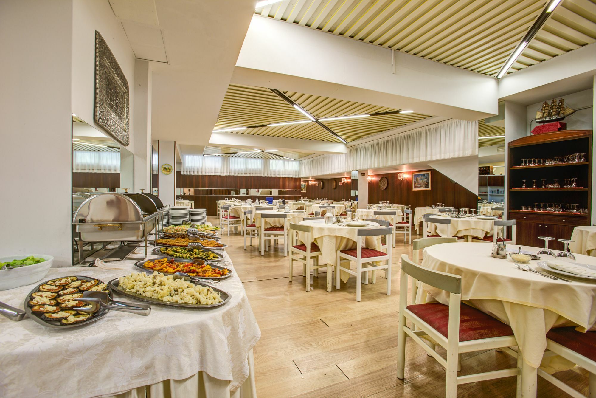 Eurhotel Rimini Bagian luar foto